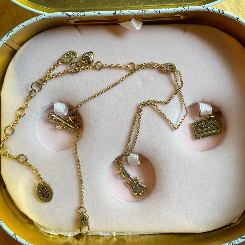 Juicy Couture necklace Set Rock-N-Roll